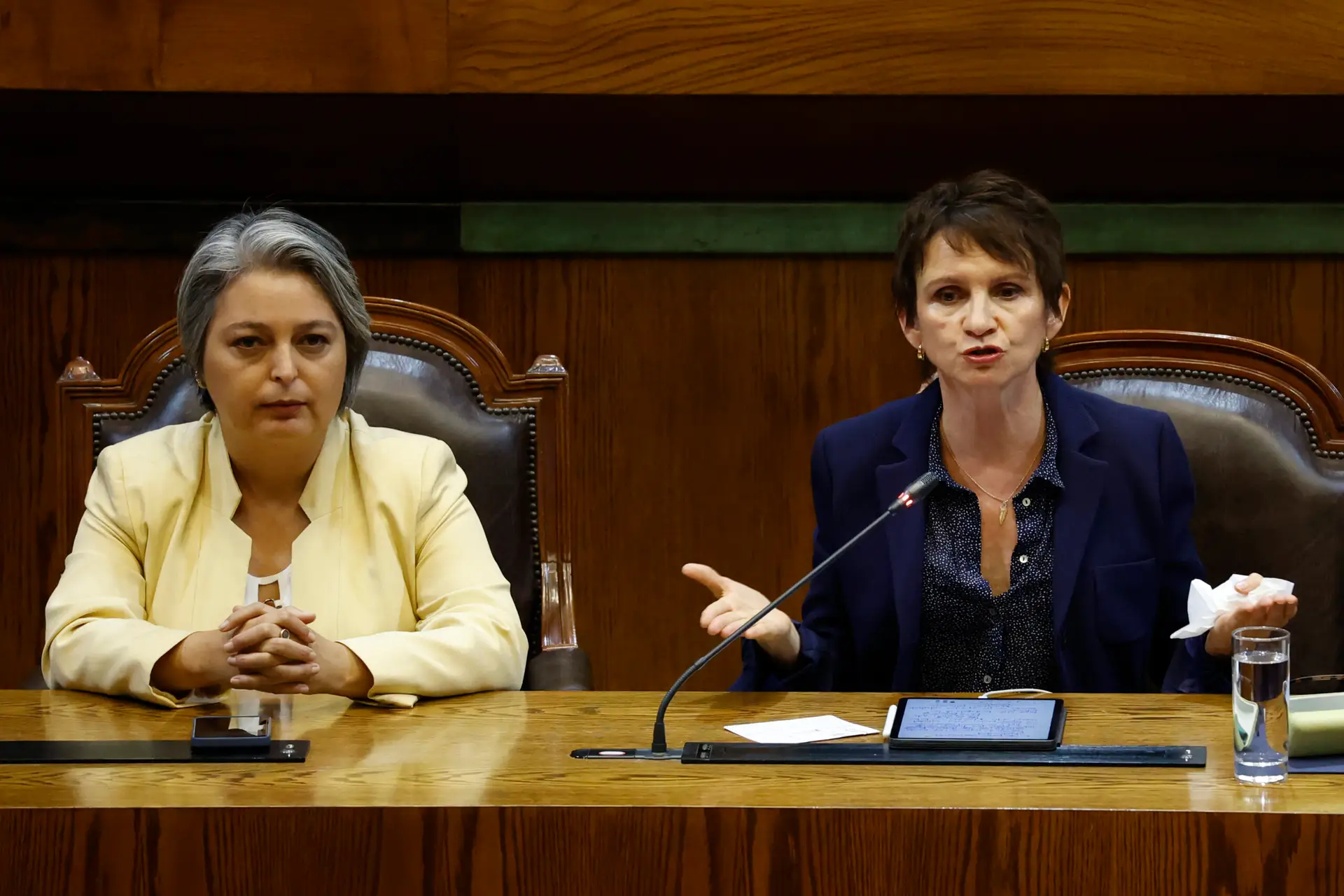 Carolina Tohá y jeannete jara