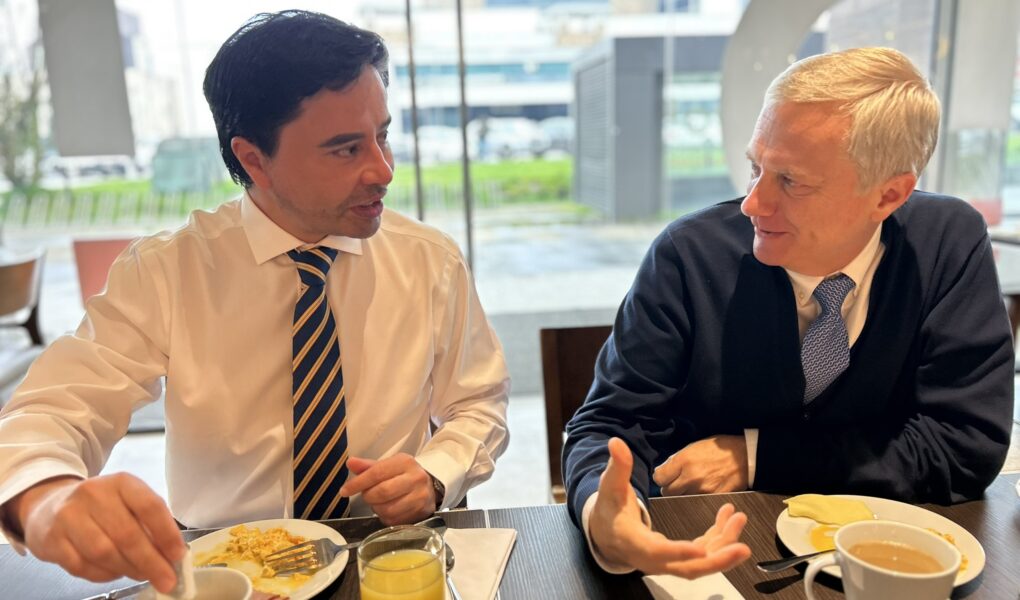 Apoyado por José Antonio Kast: Carter se presenta como candidato a senador en La Araucanía