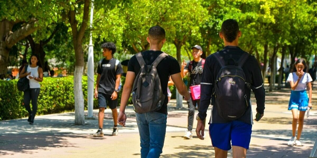 jóvenes “ninis” en Chile: superan los 336 mil y advierten riesgo de “generación perdida”