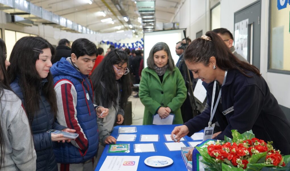 Más de 600 alumnos de 17 escuelas recorrieron liceos técnicos municipales para conocer oferta educativa 2026