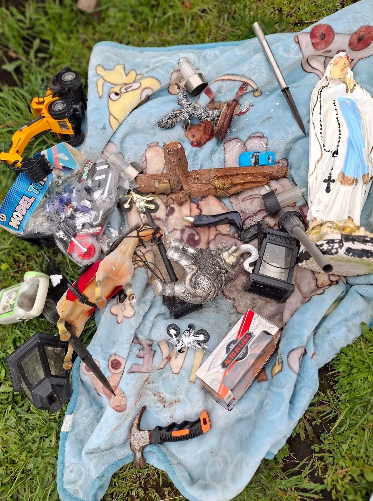 más de 50 sepulturas dañadas en el cementerio comunal de Curacautìn