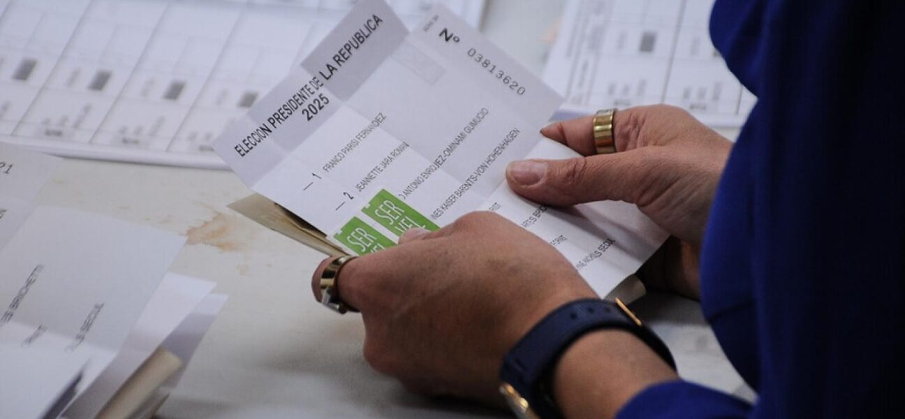 Segunda vuelta entre Jara y Kast cierra cinco años seguidos de comicios en Chile