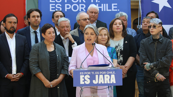 Jara anuncia nuevo equipo territorial y apunta contra Kast por “propuestas clandestinas”