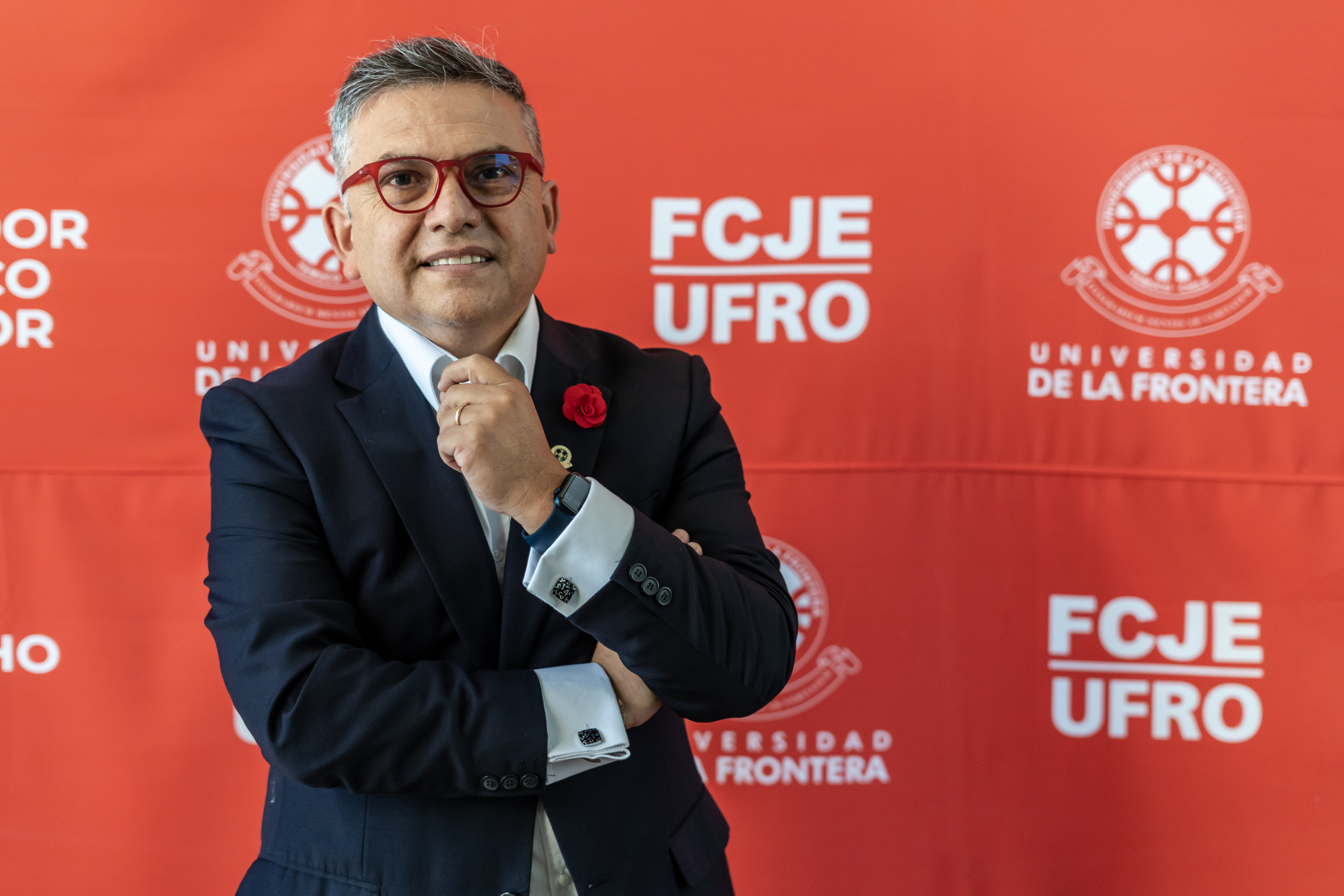 Marco Antonio Vásquez Ulloa, Contador Público y Auditor de la Universidad de la Frontera.