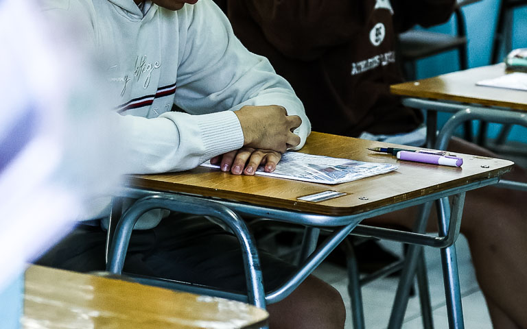 Contraloría detecta a más de 160 inhabilitados por delitos sexuales trabajando con menores: Municipios lideran la lista