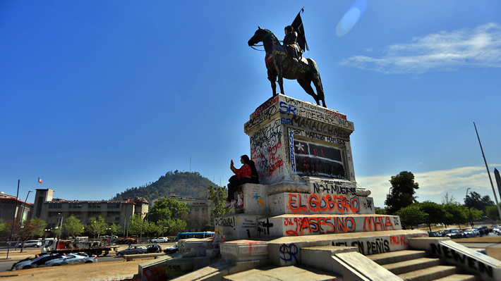 Estatua General Baquedano.