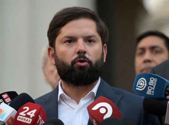 Justicia rechaza solicitud de desafuero contra Gabriel Boric por querella ligada al SLEP Atacama.