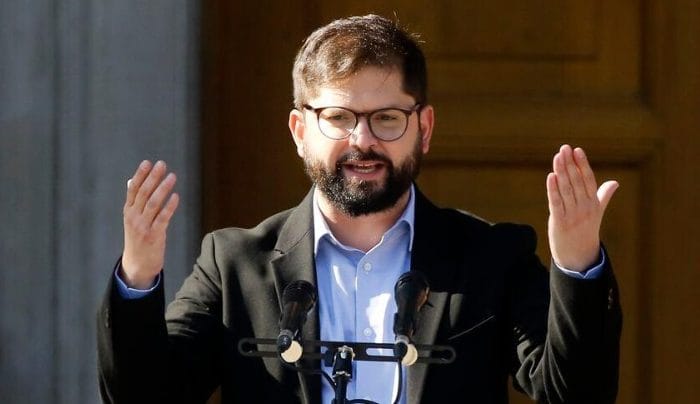 Gabriel Boric reaparece con autocrítica sobre su gobierno: “Yo soy el principal responsable”.