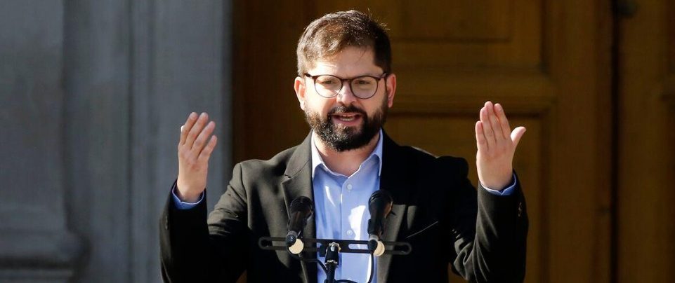 Gabriel Boric reaparece con autocrítica sobre su gobierno: “Yo soy el principal responsable”.
