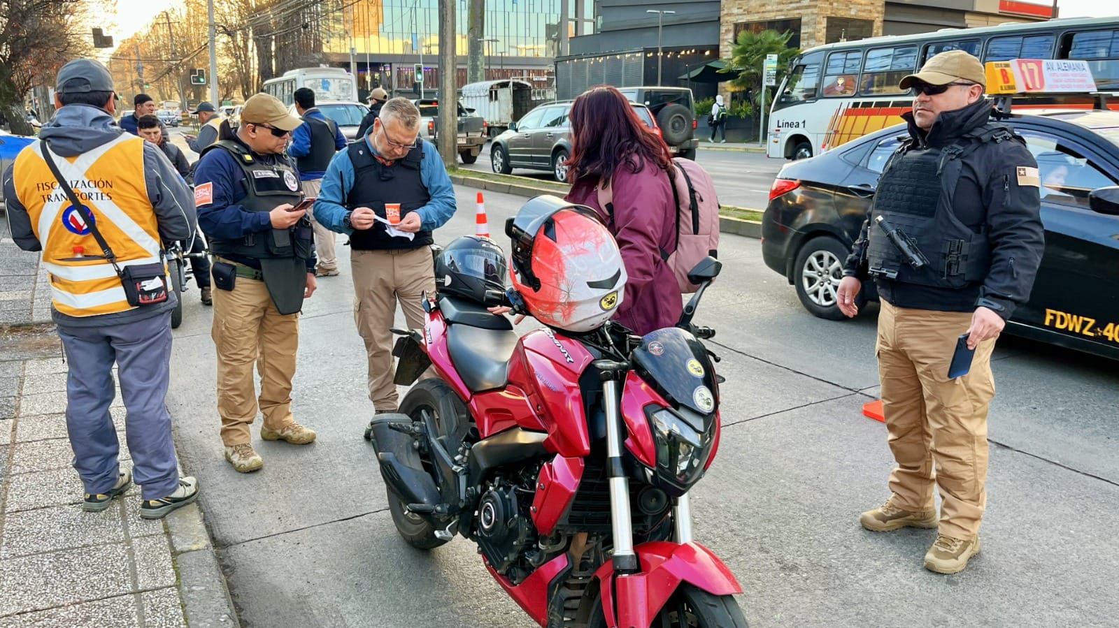 Fiscalización detecta a motociclistas que trabajaban ilegalmente como delivery en Temuco